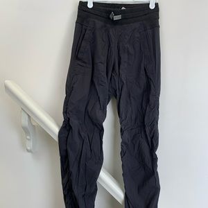 Iviva Black Live To Move Pant